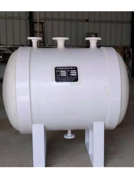 聚丙烯儲(chǔ)罐(臥式)