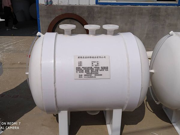 臥式-負(fù)壓-500L儲(chǔ)罐